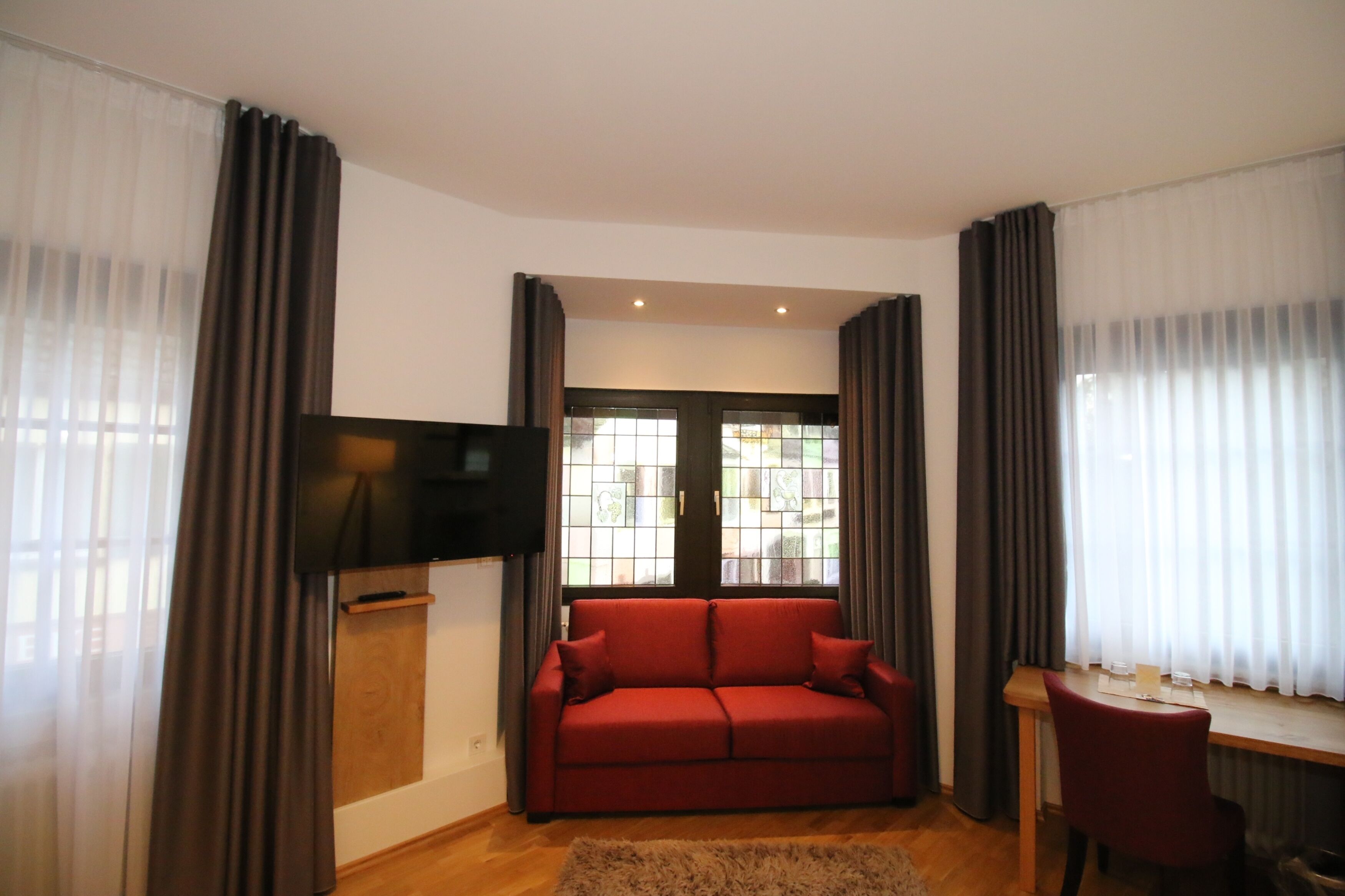 juniorsuite deluxe | 1 bedroom, premium bedding, pillow-top beds, minibar