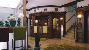 Reception - Hotel Trapp (Ruedesheim am Rhein)