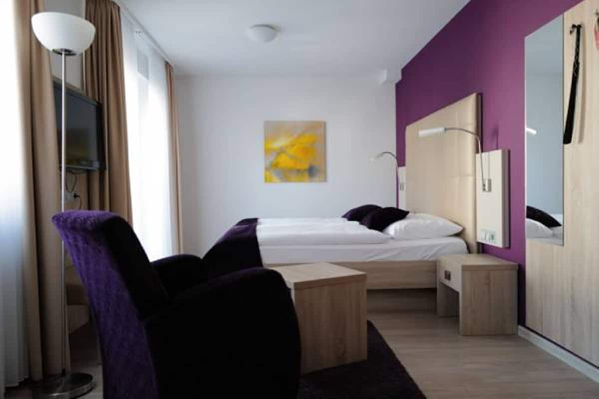 Habitación doble Deluxe | Ropa de cama de alta calidad, camas con pillow-top y minibar 