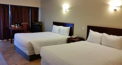 Comox Valley Inn & Suites