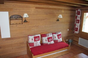 Bureau, lits bébé (gratuits)