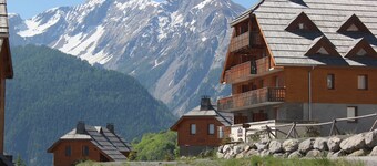 Praroustan by Actisource