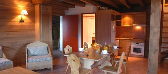 Praroustan by Actisource