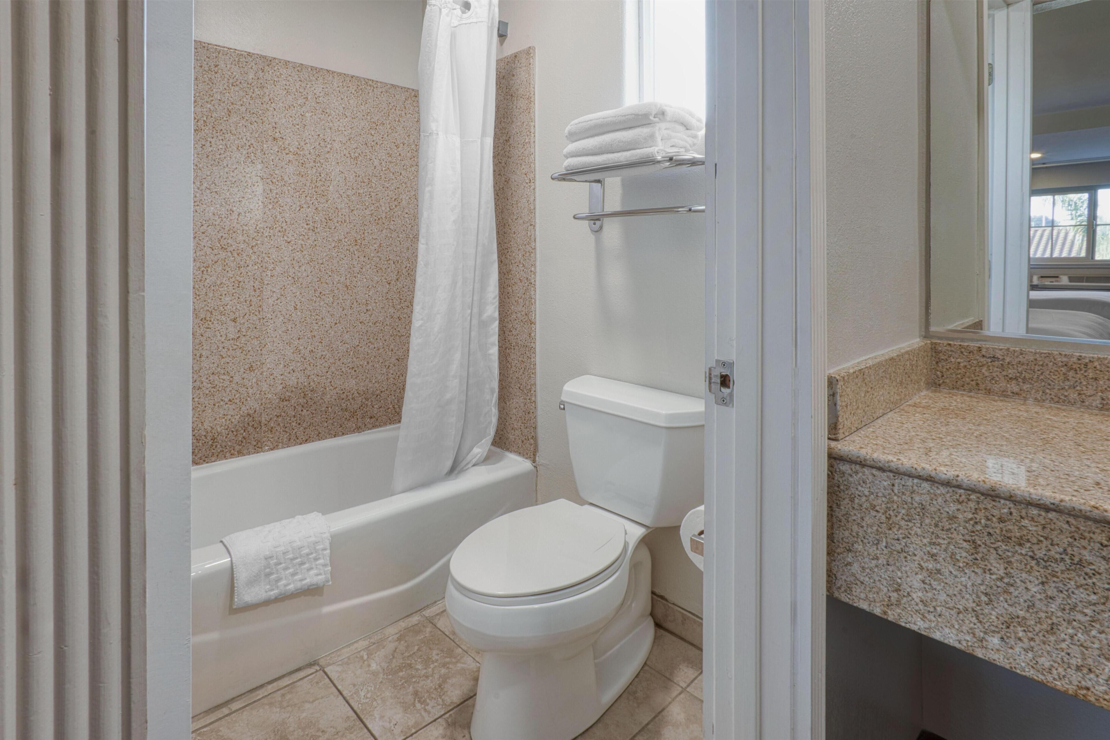 Photo - SureStay Hotel by Best Western San Rafael