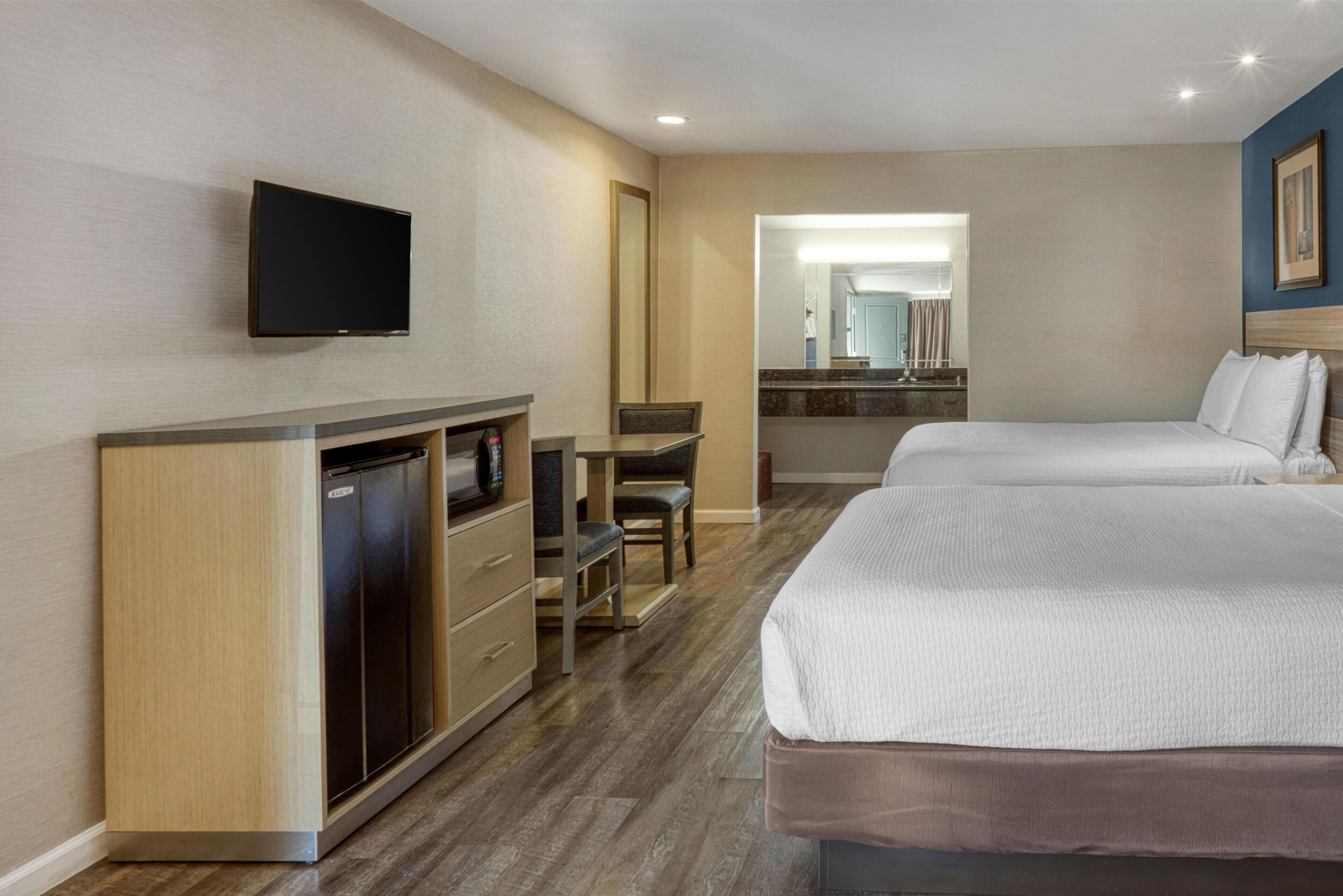 Photo - SureStay Hotel by Best Western San Rafael