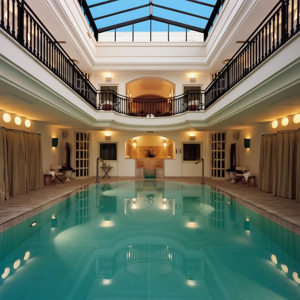 Sauna, hot tub, steam room, body treatments, mud baths