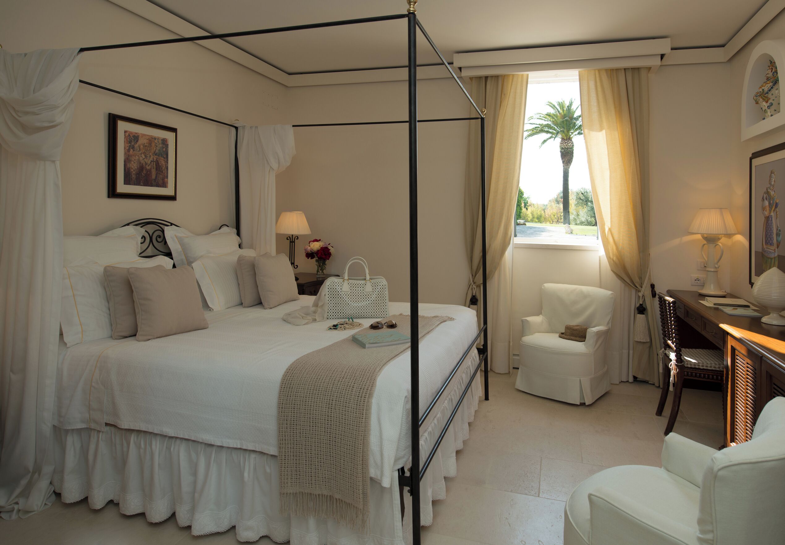 Suite (Masseria) | Biancheria da letto di alta qualità, minibar, una cassaforte in camera