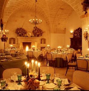 3 restaurants, Regional cuisine