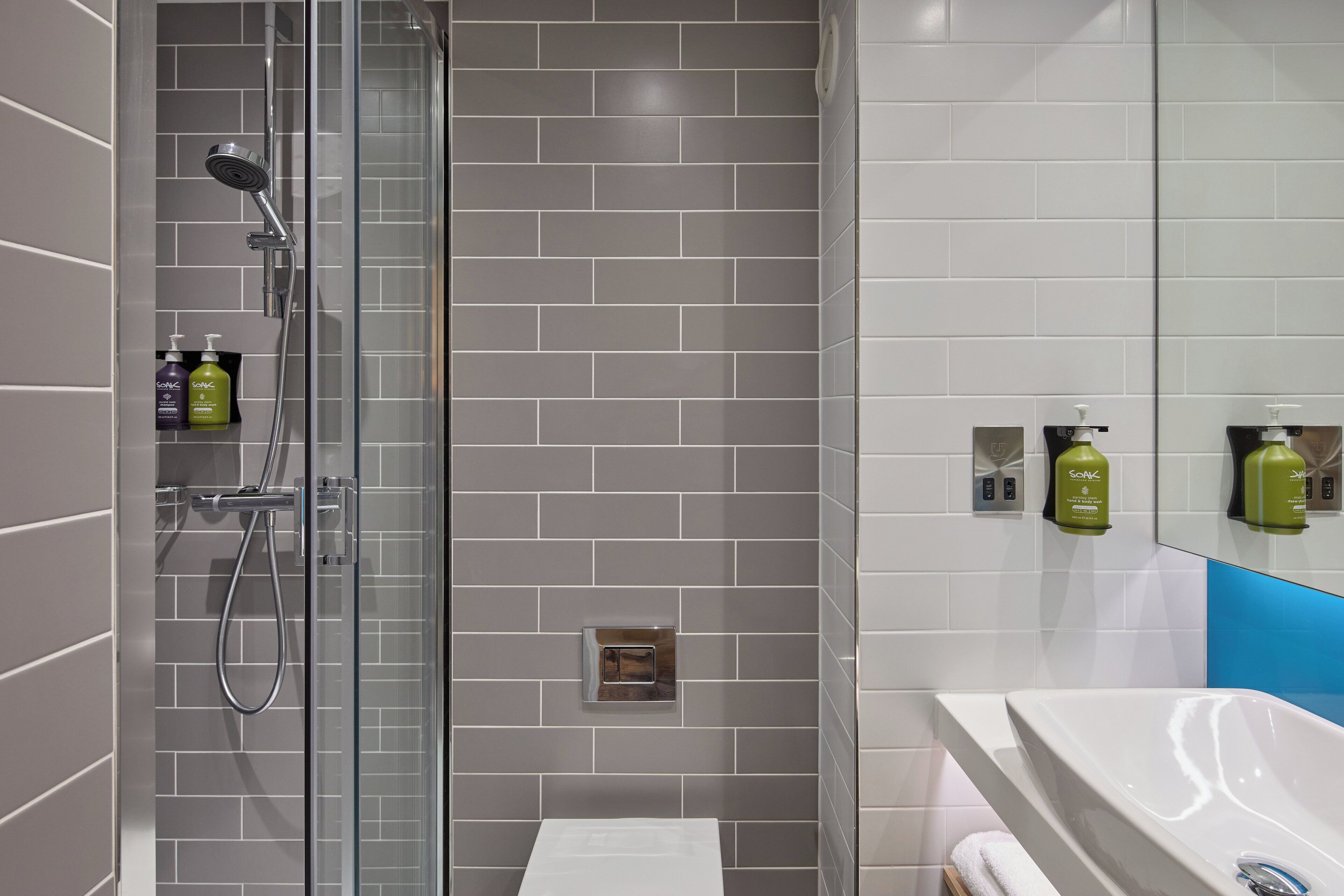 Photo - Holiday Inn Express London - Limehouse by IHG