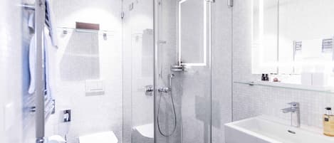 Shower, eco-friendly toiletries, hair dryer, towels