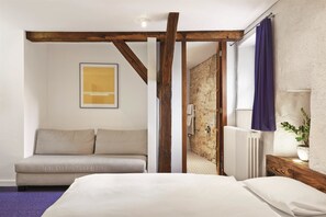 1 bedroom, hypo-allergenic bedding, down duvets, in-room safe