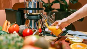 Tägliches Frühstücksbuffet gegen Gebühr