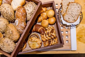 Tägliches inbegriffenes Frühstücksbuffet