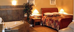 Suite, 1 King Bed, Jetted Tub | Minibar, soundproofing, iron/ironing board, free WiFi