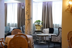 Nội thất