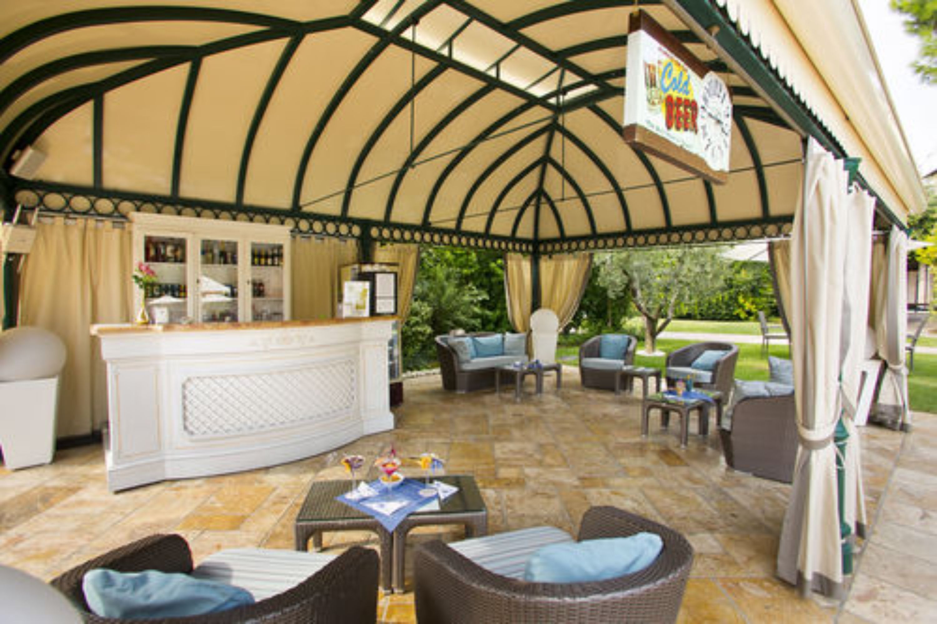 Photo - Vip's Motel Luxury Accommodation & Spa