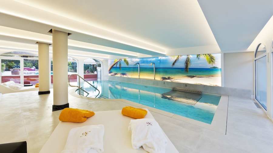 Vip's Motel Luxury Accommodation & Spa