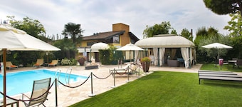 Vip's Motel Luxury Accommodation & Spa