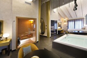 1 bedroom, minibar, in-room safe, desk