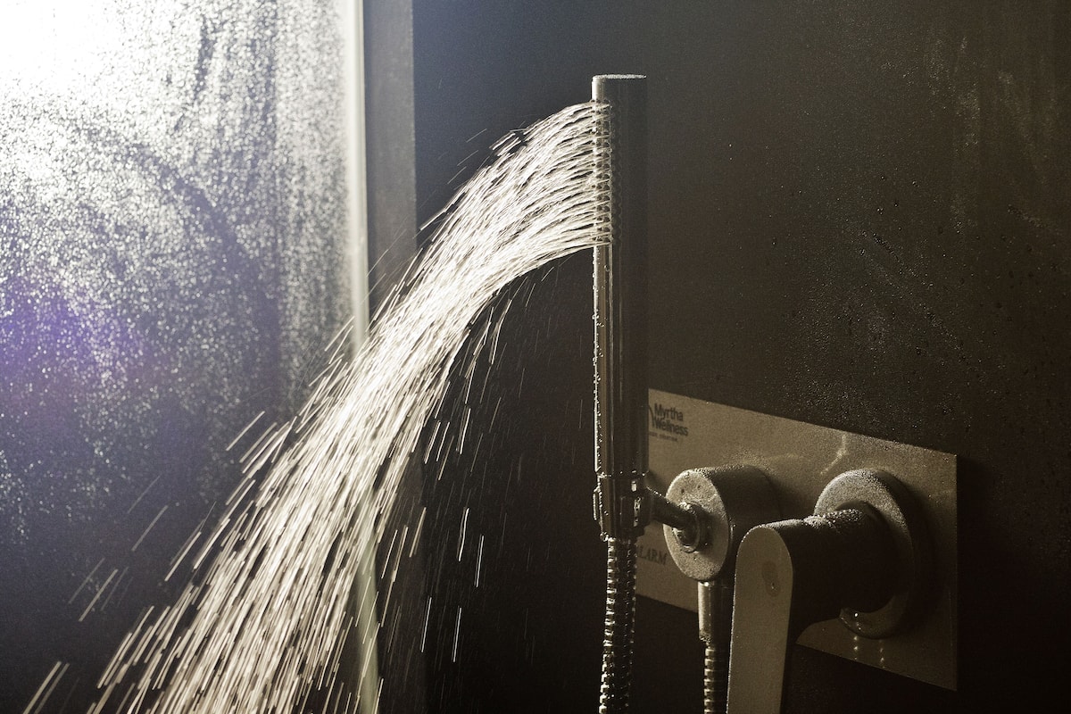 couples treatment room(s), sauna, hot tub, steam room, massages