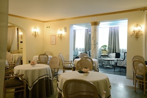 Daily buffet breakfast (EUR 10 per person)