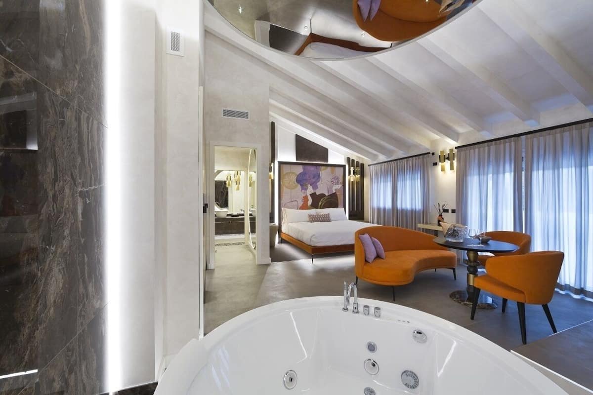 1 bedroom, minibar, in-room safe, desk