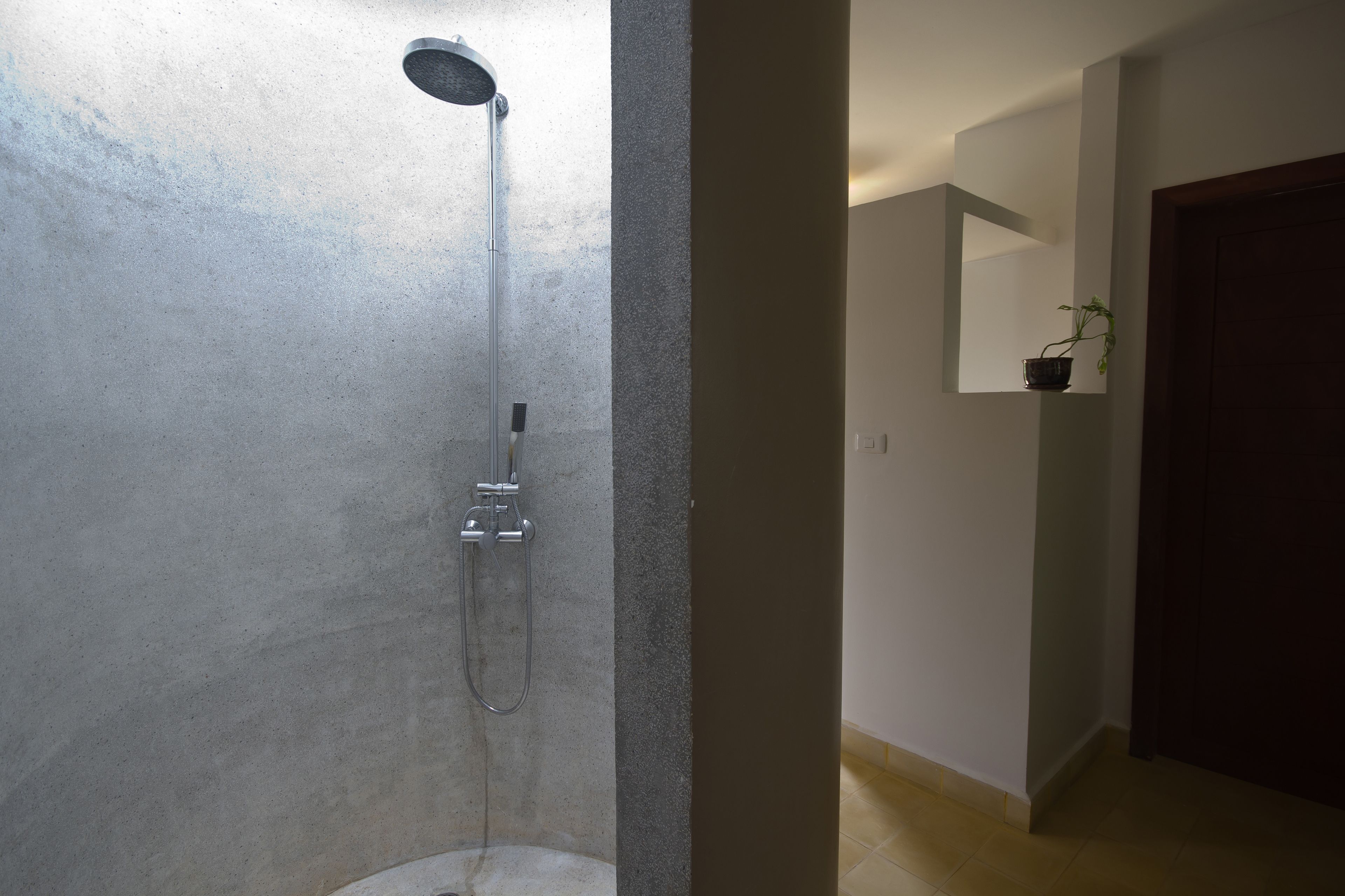 room, lake view | bathroom shower