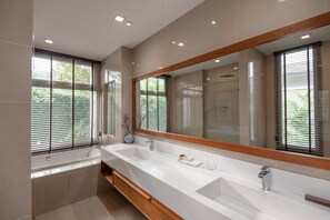Bathroom - THE SPIRIT RESORT HUA HIN (Hua Hin)
