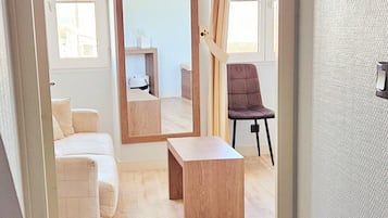 2 chambres, bureau, rideaux occultants, chambres insonorisées