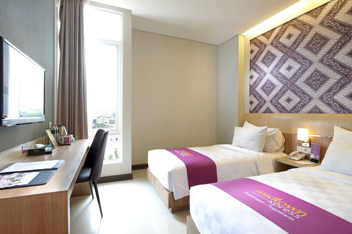 Premium bedding, free WiFi