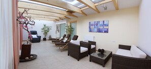 Lobby sitting area - Residence Sonneck (Martello)