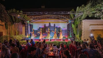 Lunch and dinner served, pool views