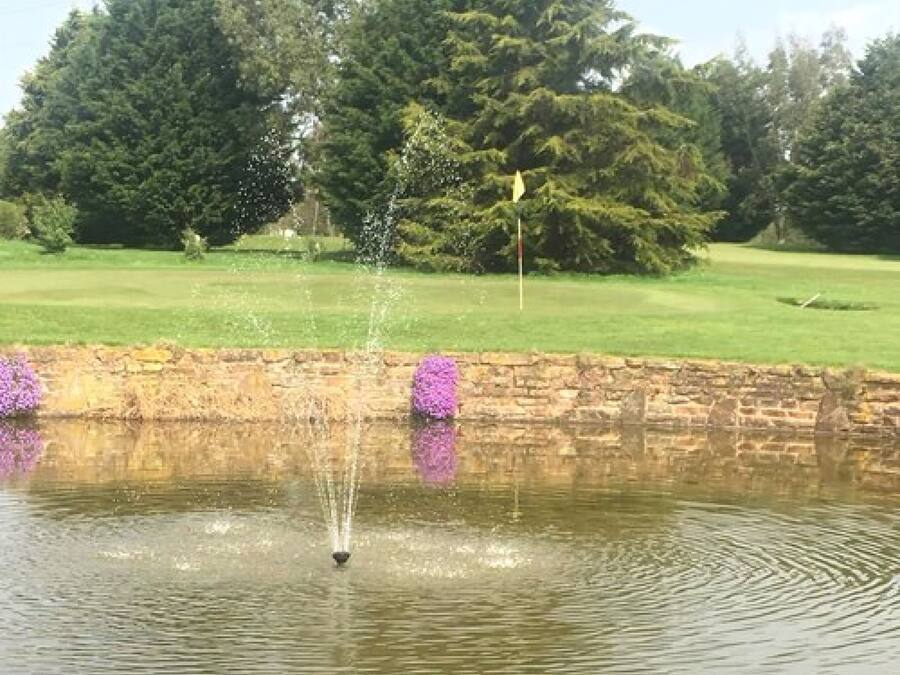 Näkymä golfkentälle