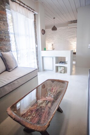 Villa, 1 Bedroom | Living area | 32-inch LCD TV with cable channels, TV, fireplace