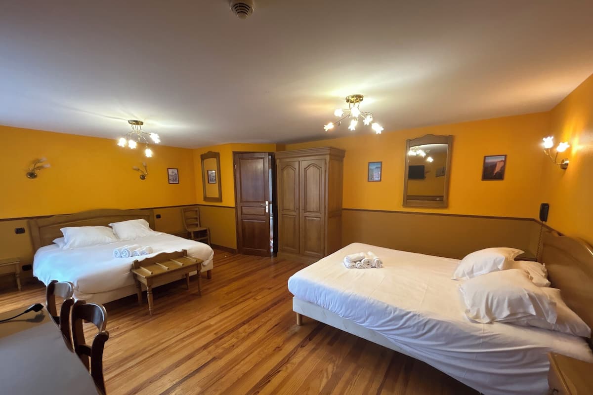 Quadruple Room, Courtyard View | Desk, iron/ironing board, free WiFi, bed sheets