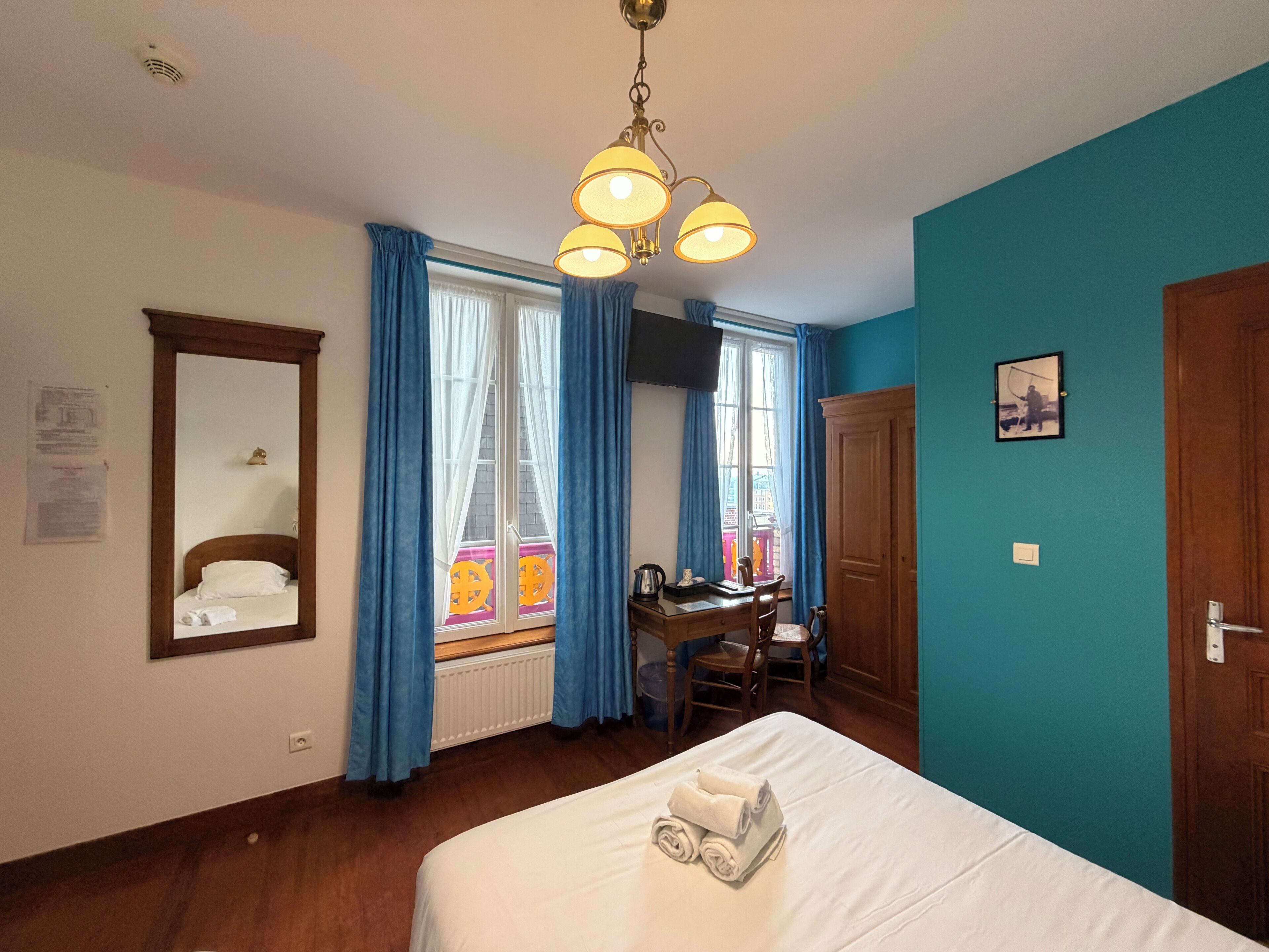 Triple Room, Courtyard View