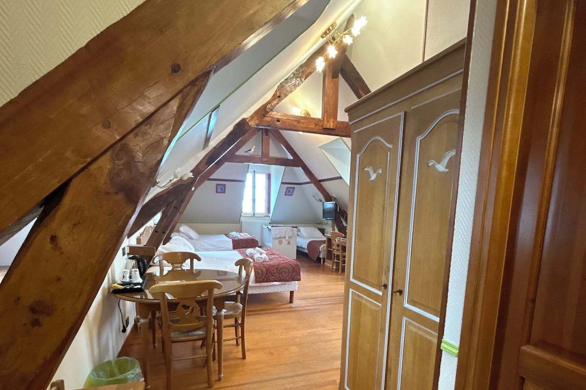Family Room, Panoramic view, sea and marina | Desk, iron/ironing board, free WiFi, bed sheets