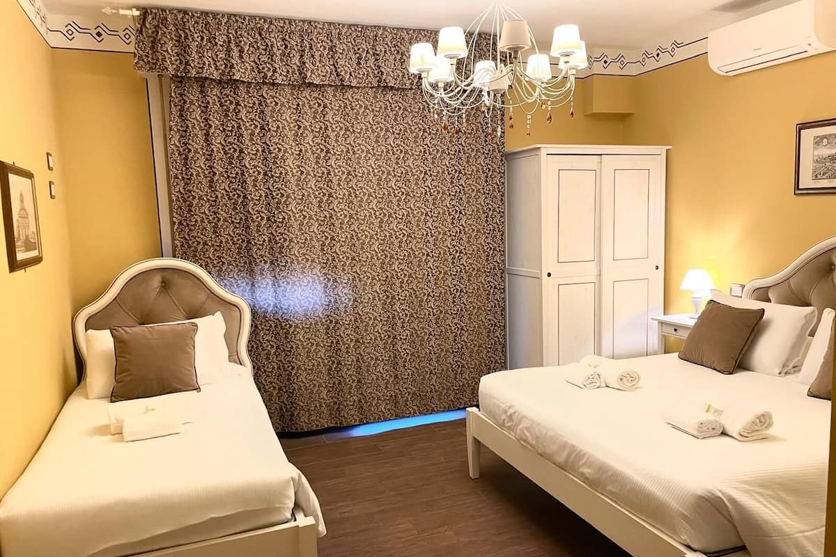 In-room safe, desk, free WiFi, bed sheets