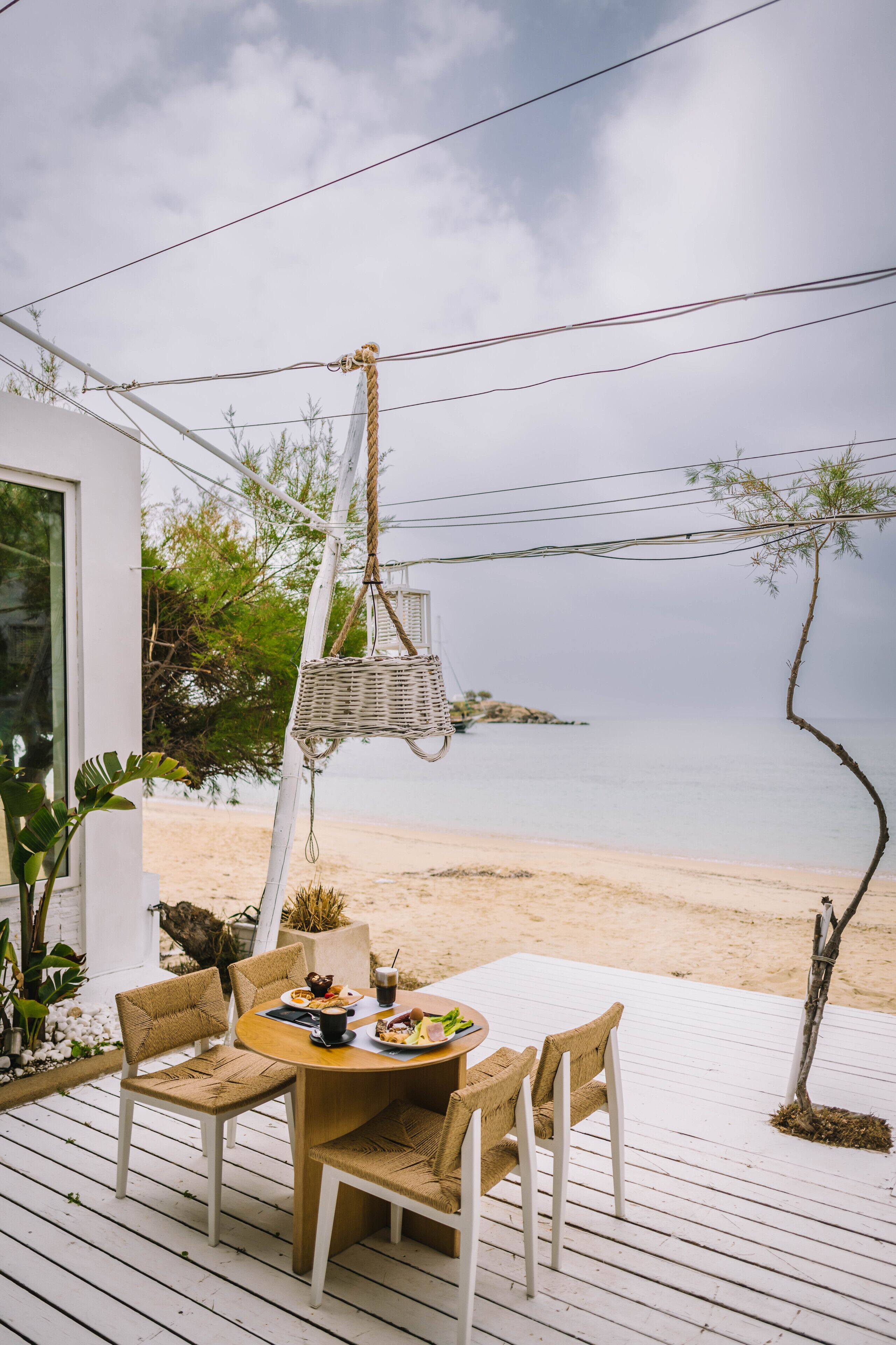 Petit déjeuner composé de spécialités régionales compris tous les jours