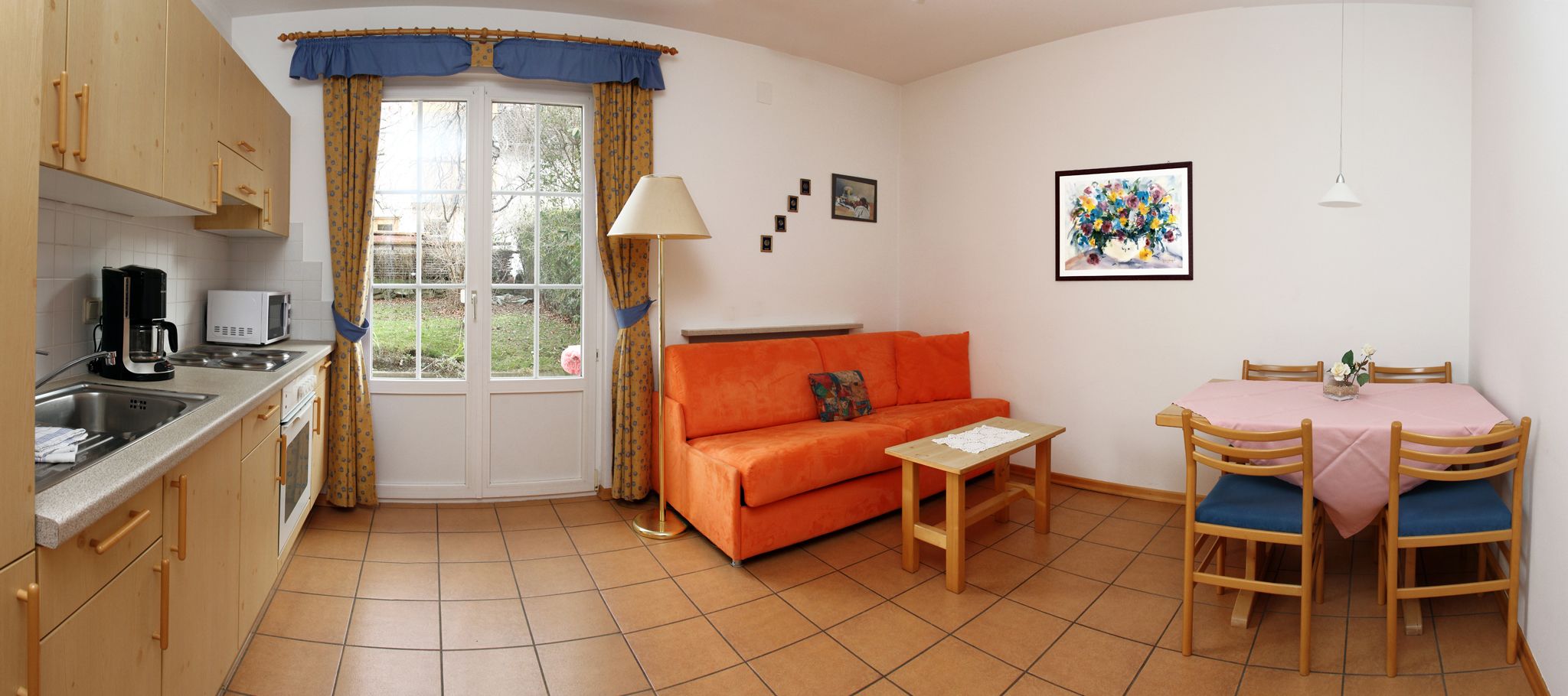 Appartement, 1 slaapkamer, uitzicht op vallei, uitzicht op gebergte | Woonruimte | Een lcd-televisie