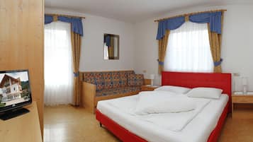 Appartamento, 1 camera da letto, vista valle, lato montagna | Una scrivania, culle/letti per bambini (a pagamento)