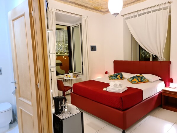 Double or Twin Room | Egyptian cotton sheets, premium bedding, minibar, in-room safe - I Dormienti (Rome)