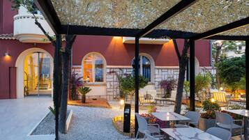 Facciata della struttura