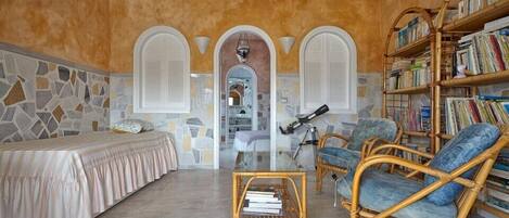 Standard Room | Living area