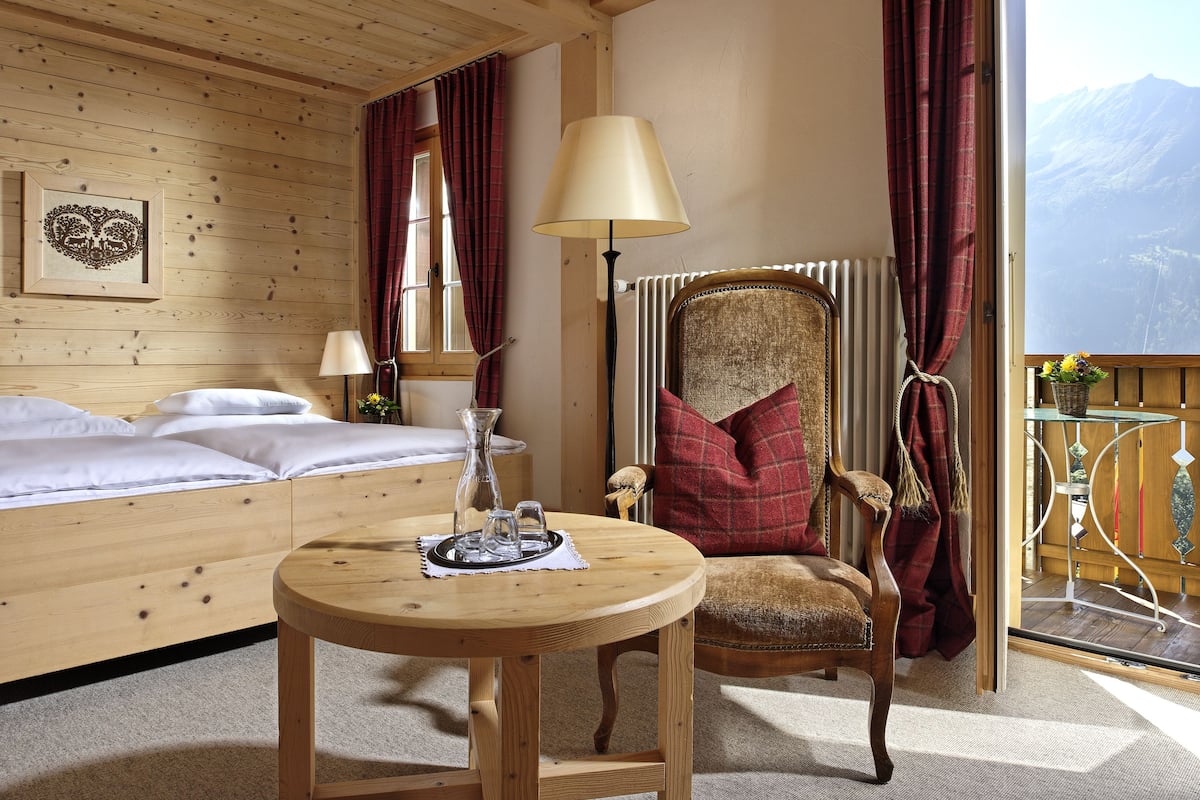 Chambre Supérieure avec lits jumeaux, vue montagne