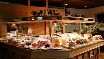 Desayuno buffet incluido todos los días