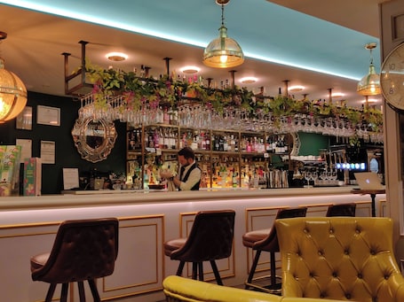 Bar (en la propiedad). The Bingham Townhouse