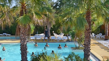 Seasonal outdoor pool, sun loungers