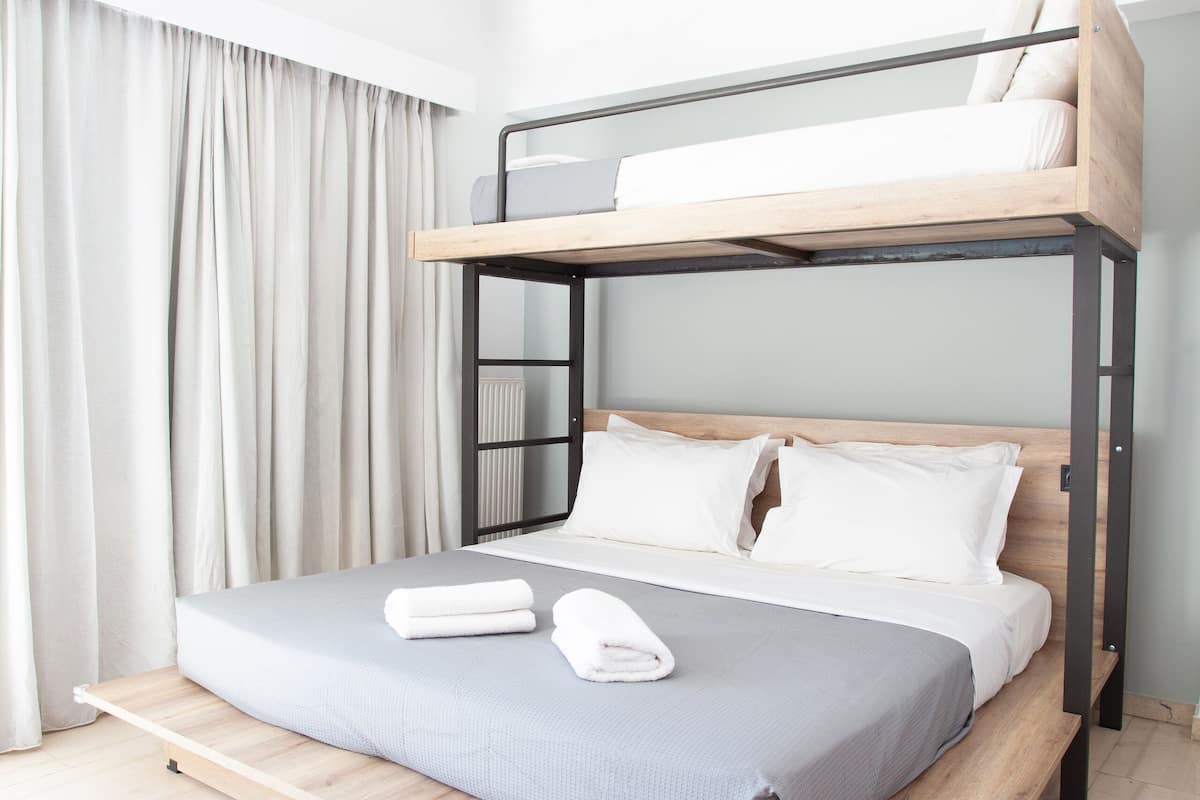 1 habitación, decoración personalizada y muebles diferentes