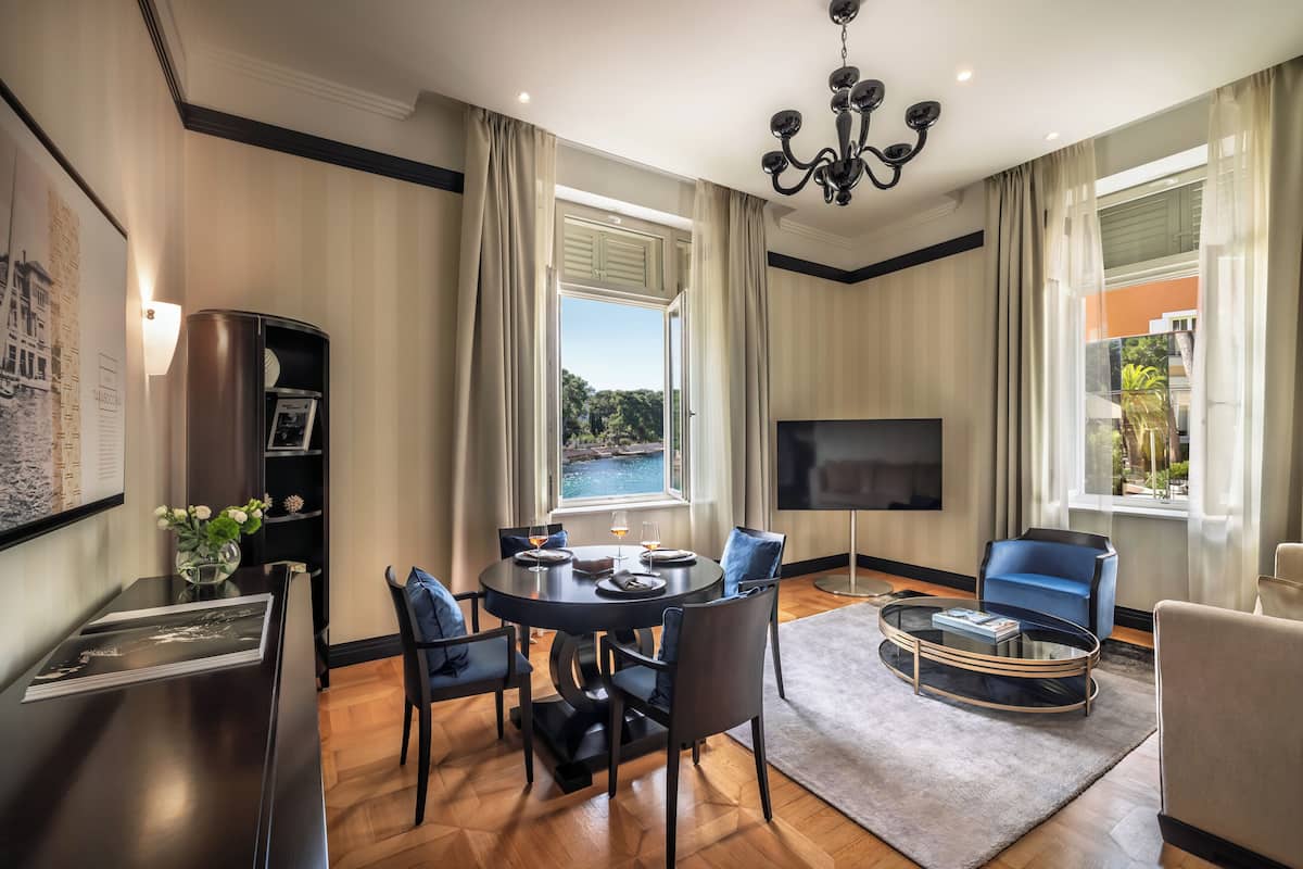 Augusta Suite with Sea View | Premium bedding, minibar, in-room safe, desk